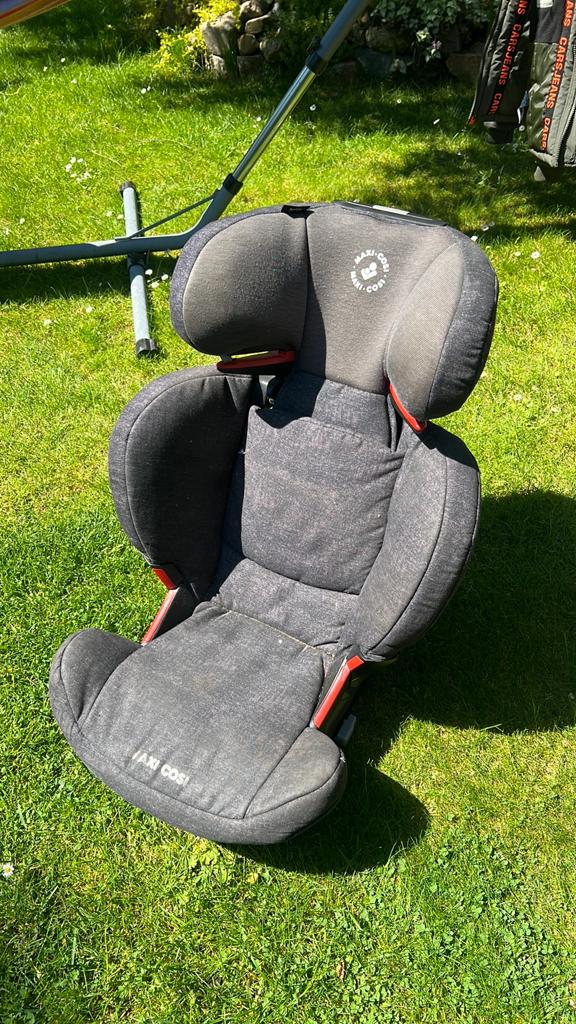 Maxi cosi gratis, Ophalen of Verzenden, Zo goed als nieuw
