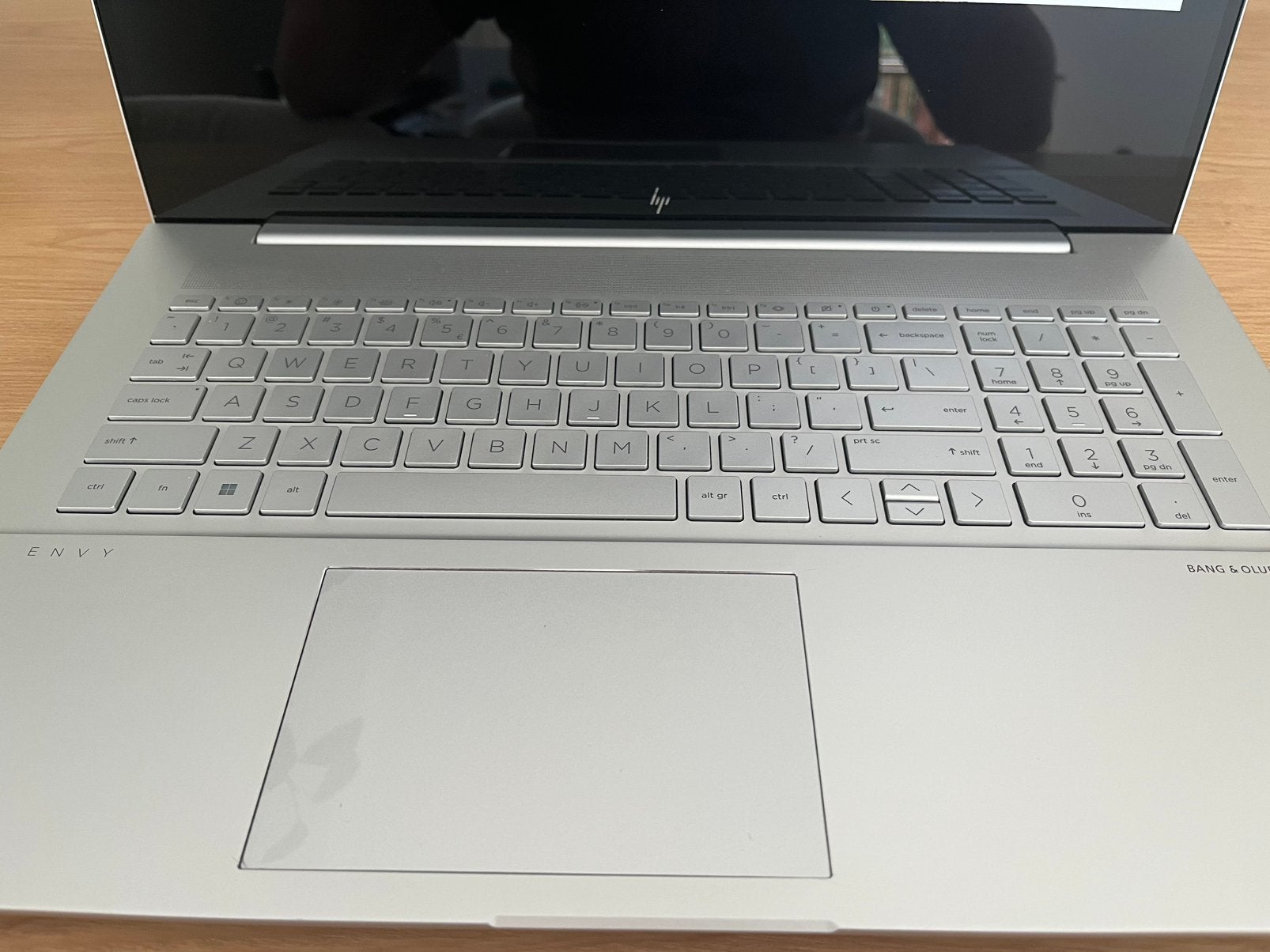 HP ENVY 17-cr0955nd – 17,3 – 16GB – 512GB SSD – referbished, Met videokaart, 2 tot 3 Ghz, Qwerty, Verzenden