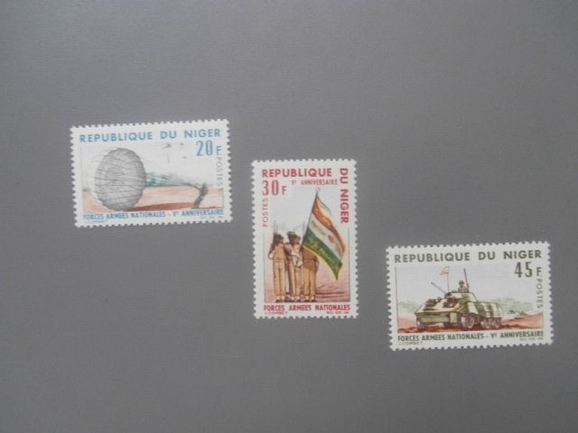 Postzegels Afrika Republic Niger 1966 Forces, Verzenden, Overige landen, Postfris