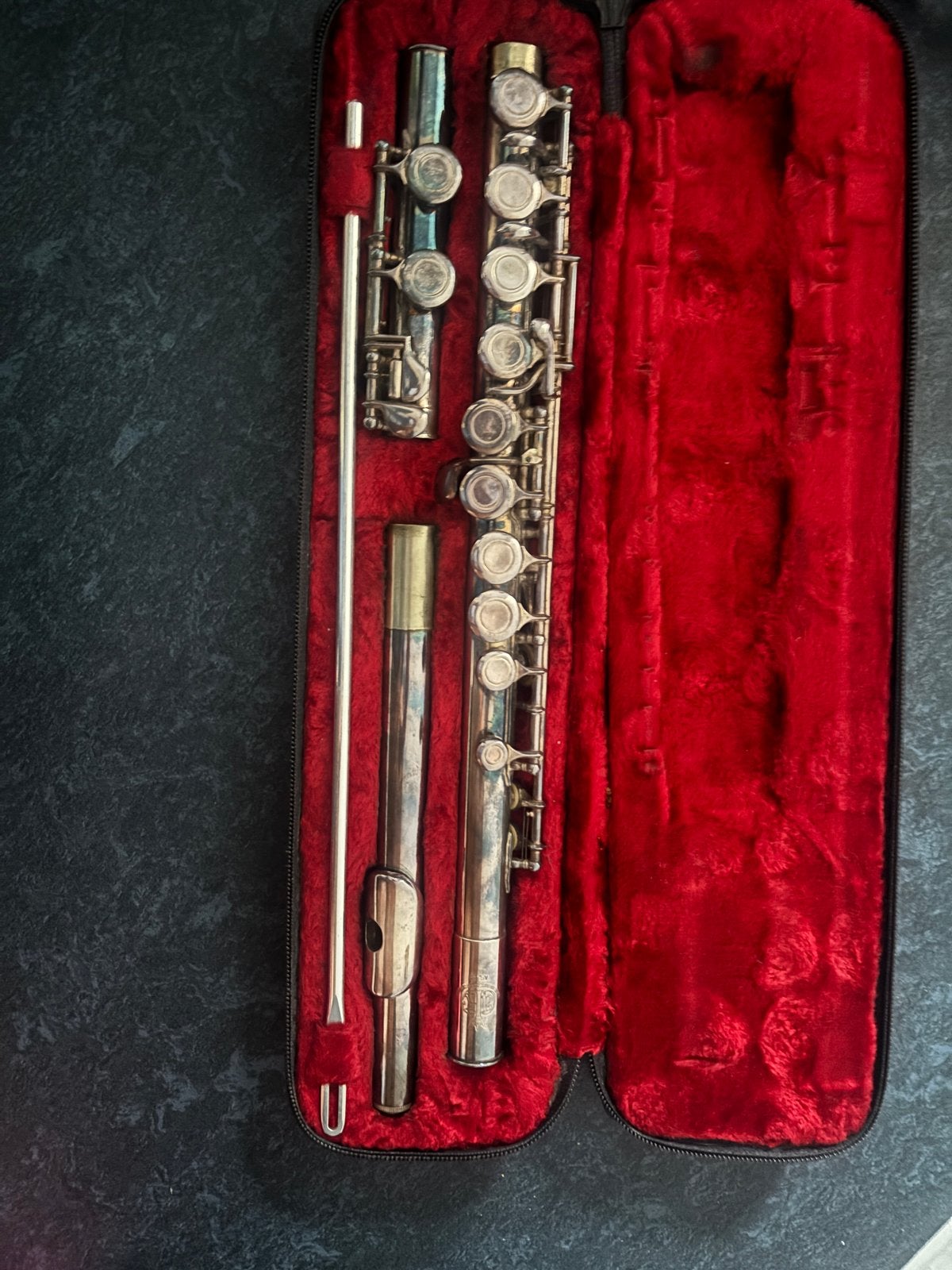 Dwarsfluit met koffer - AK 478, Muziek en Instrumenten, Ophalen of Verzenden, Gebruikt, Dwarsfluit, Met koffer of tas