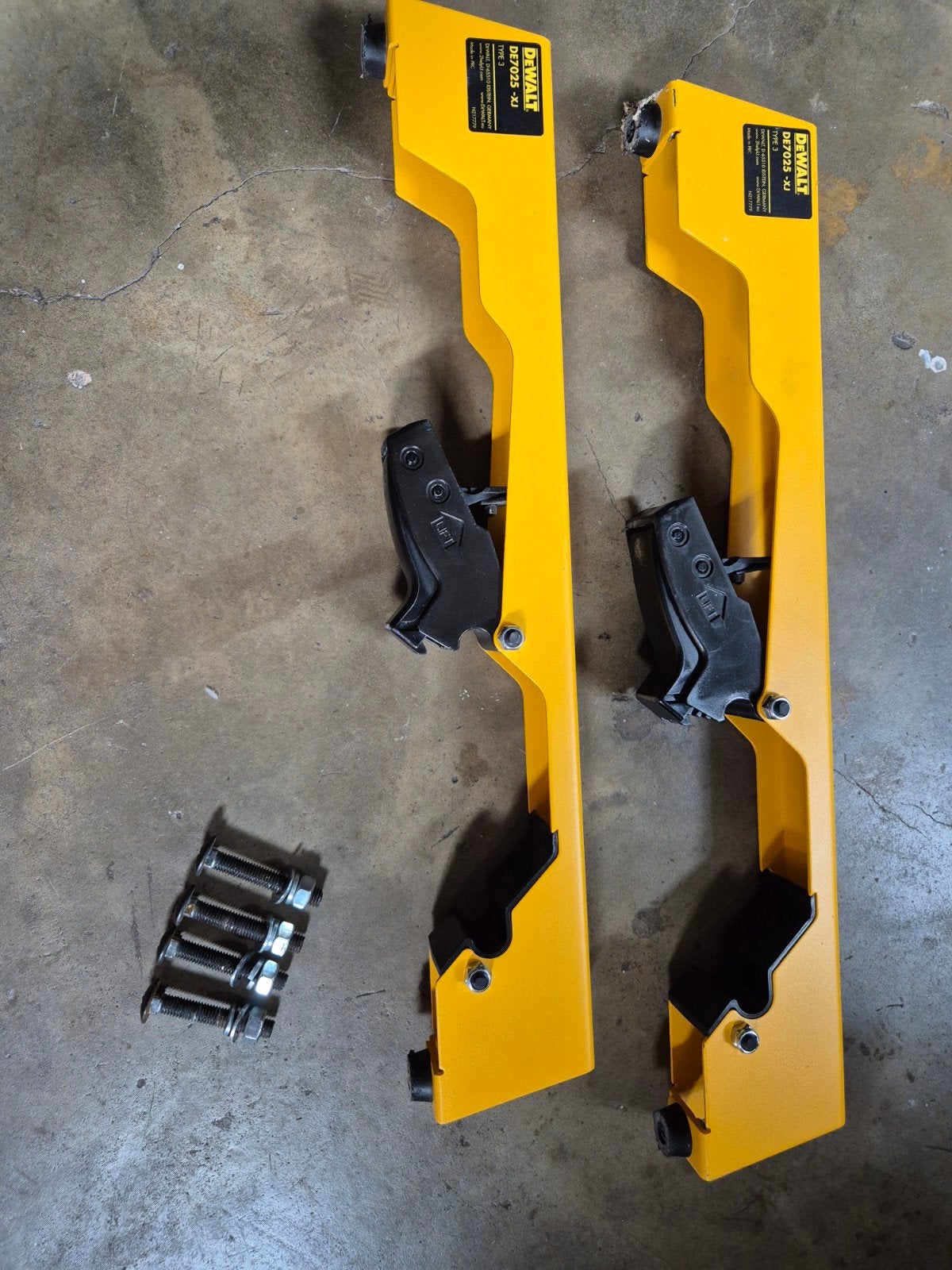 DeWalt DE7025-XJ Type 3 montagesteun afkortzaag, Ophalen of Verzenden, Gebruikt, Overige typen, DeWalt