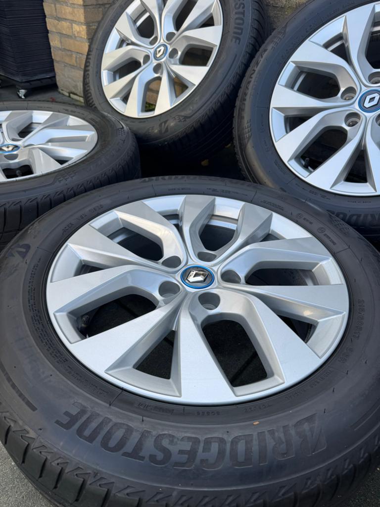Renault 17 inch velgen met Bridgestone zomerbanden, Auto-onderdelen, Ophalen, Banden en Velgen, 17 inch, Personenwagen