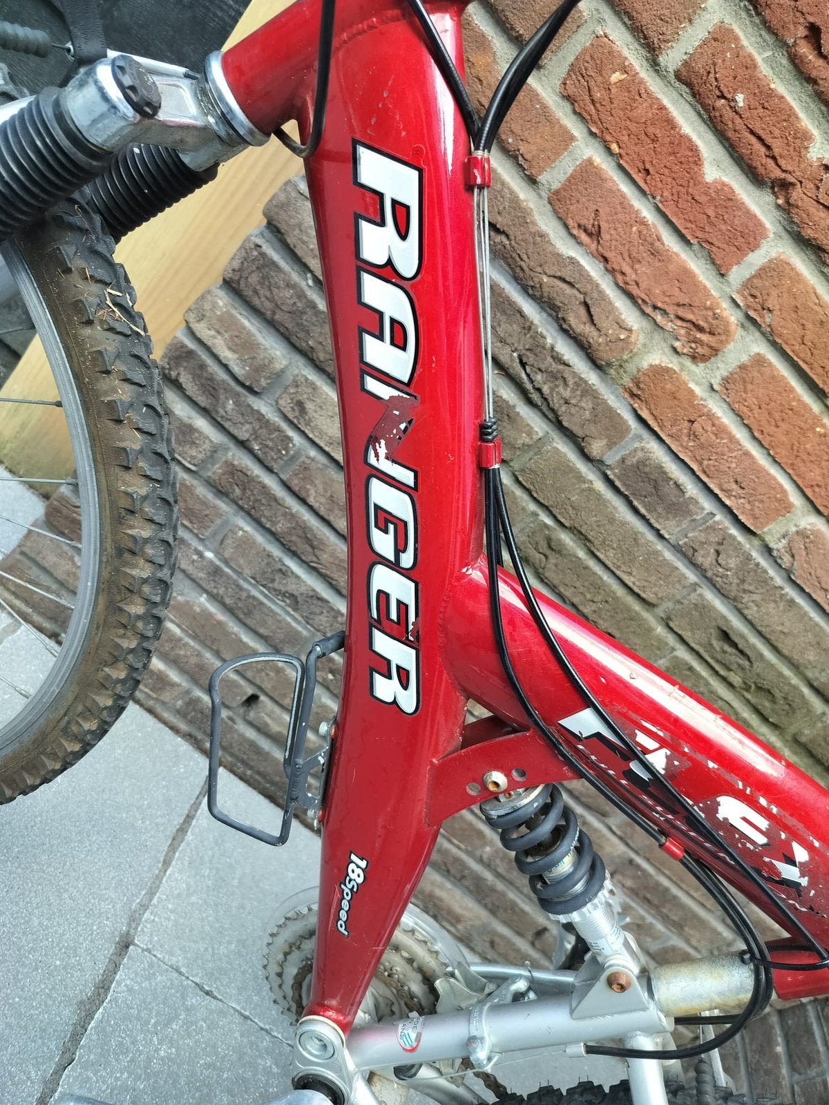 Crossfiets mountainbike, 28 inch, Gebruikt, Vering, Velgrem