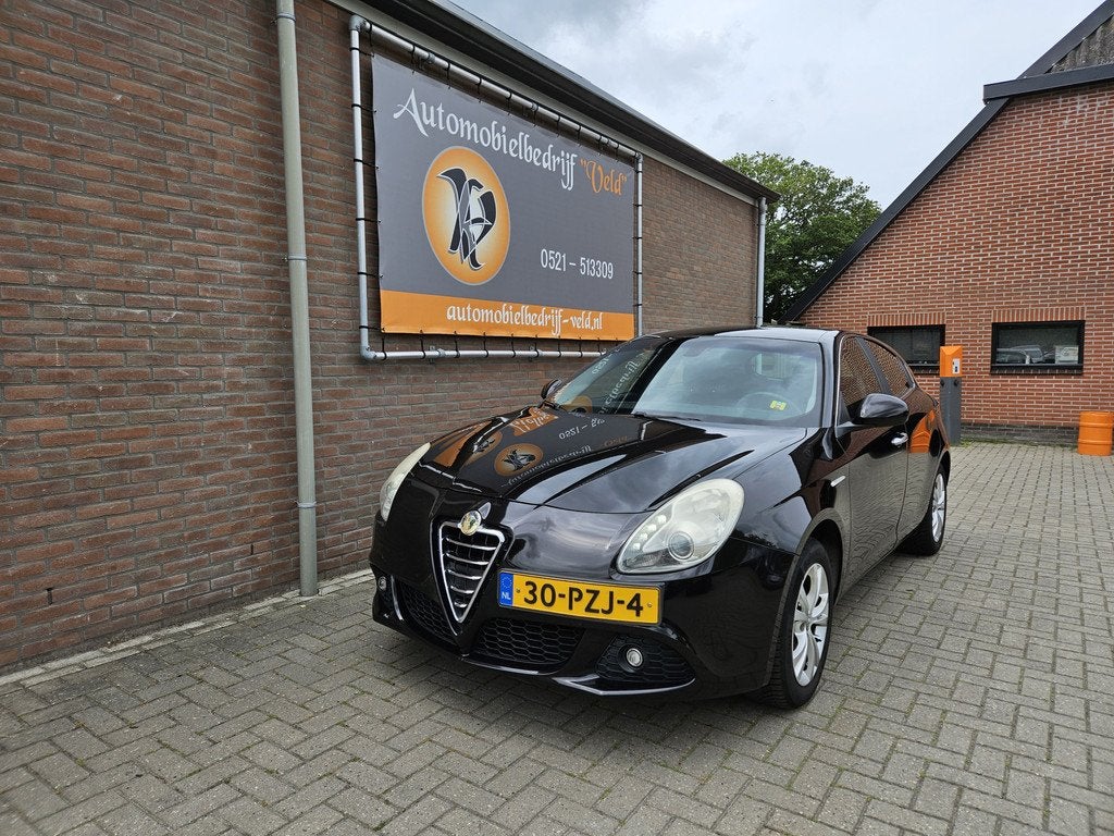Alfa Romeo Giulietta 1.4 T Distinctive (bj 2011), Auto's, Alfa Romeo, Bedrijf, Te koop, Giulietta, ABS, Airbags, Airconditioning