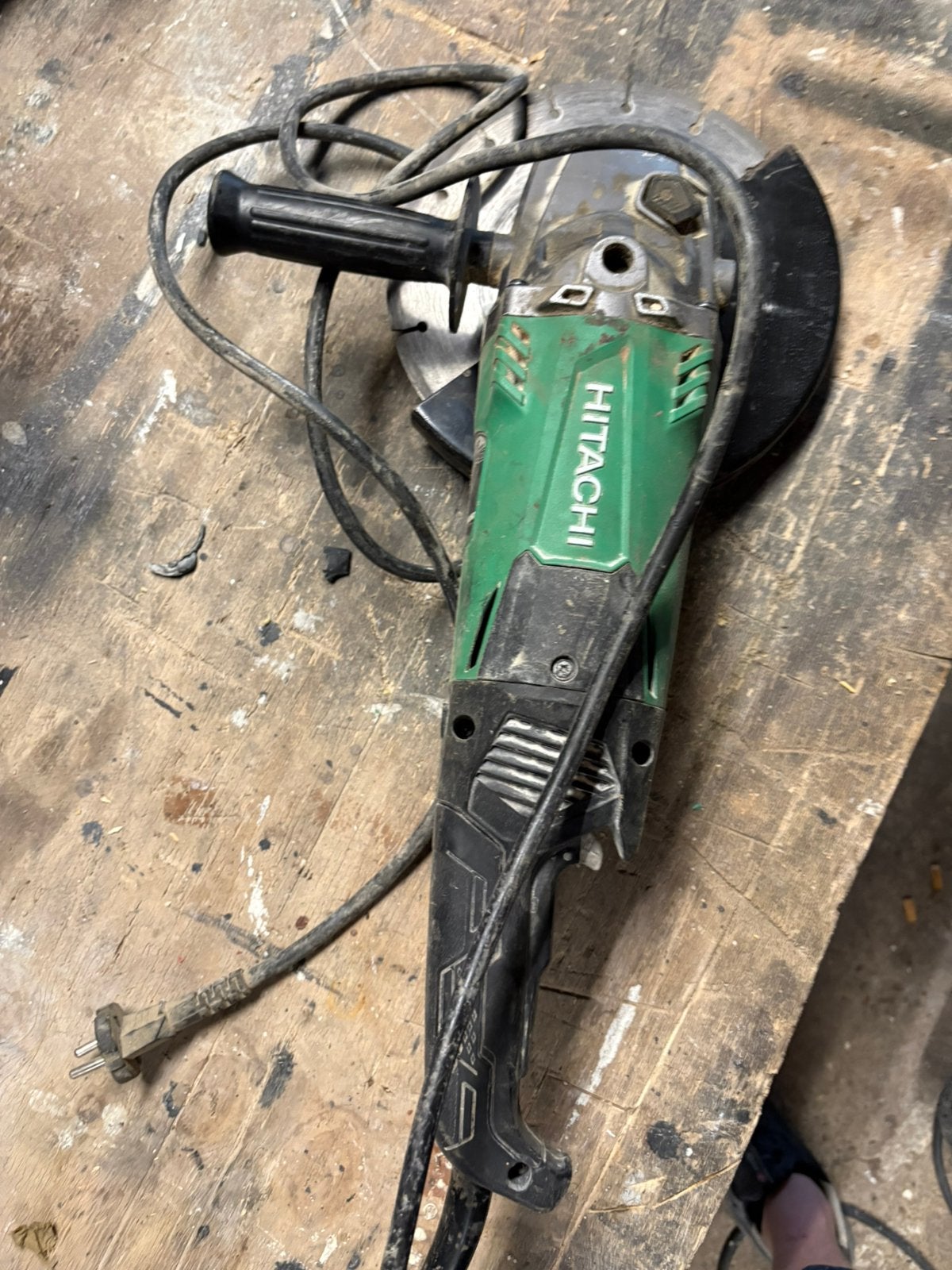 Slijotol hitachi defect, Ophalen of Verzenden, Zo goed als nieuw, 1000 watt of meer, Haakse handslijpmachine