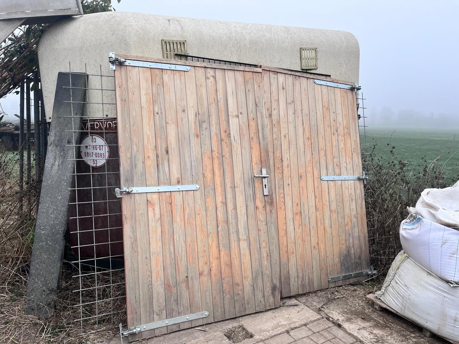 Douglas houten dubbele deur met kozijn, Ophalen, Gebruikt, 120 cm of meer, Buitendeur