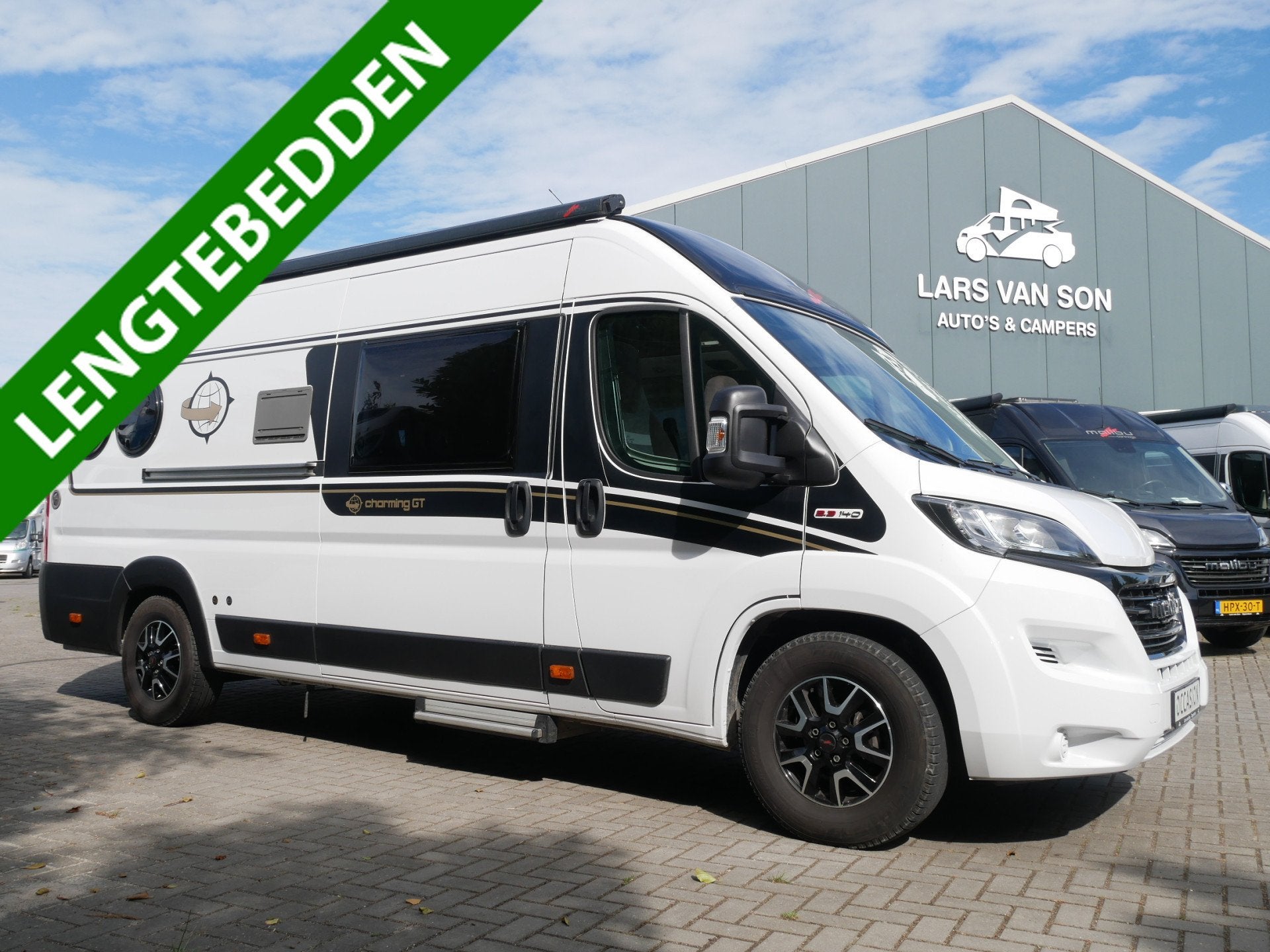 Carthago Malibu Van 640 LE Charming GT, 6.40 Meter Buscamper, Buscamper of Camperbus, Almersdorperweg 39
1674NW  OPPERDOES, NL