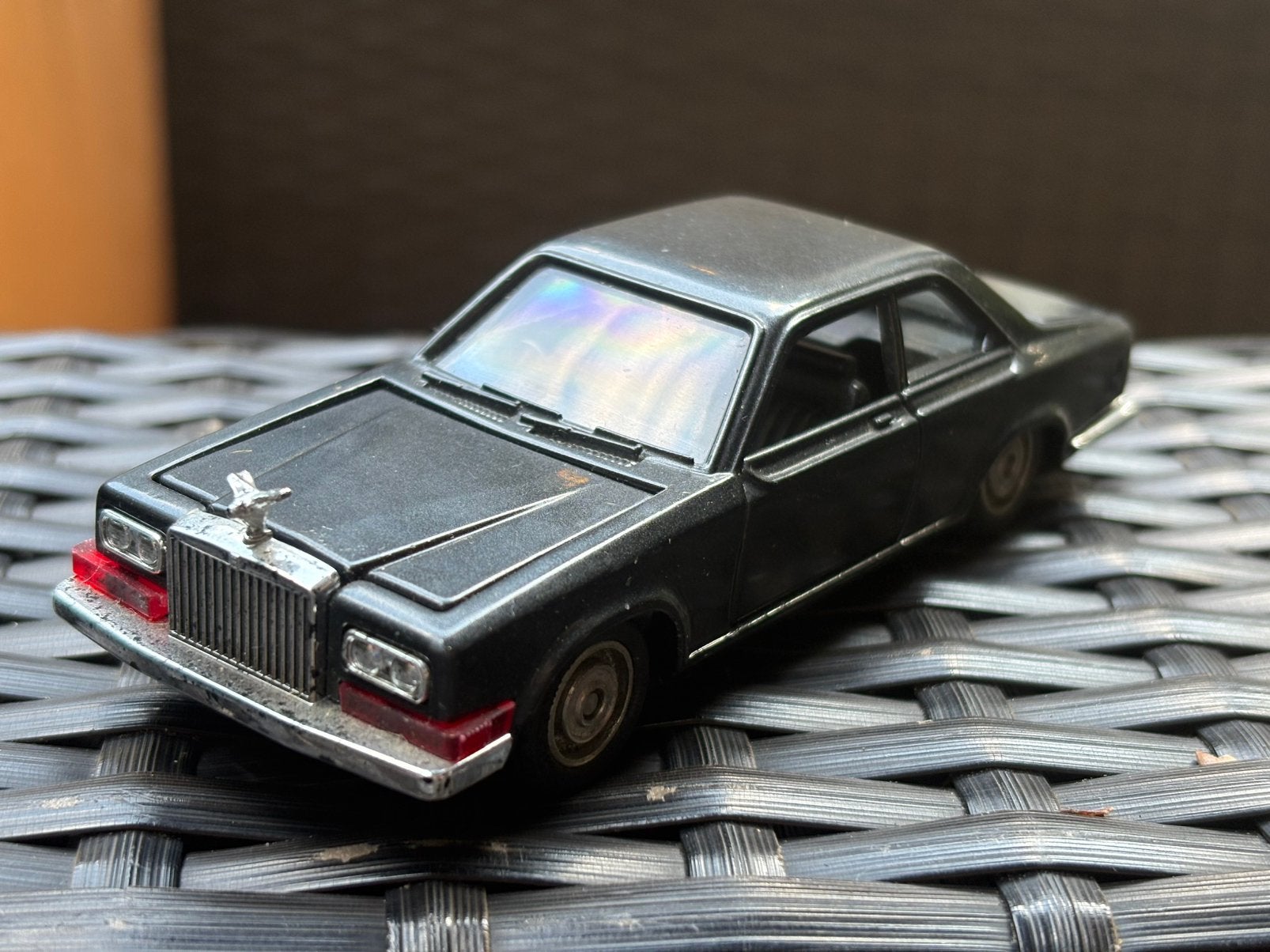 Rolls-Royce Camargue 1:43 Asahi Japan, Hobby en Vrije tijd, Modelauto's | 1:43, Ophalen of Verzenden, Gebruikt, Auto, Overige merken