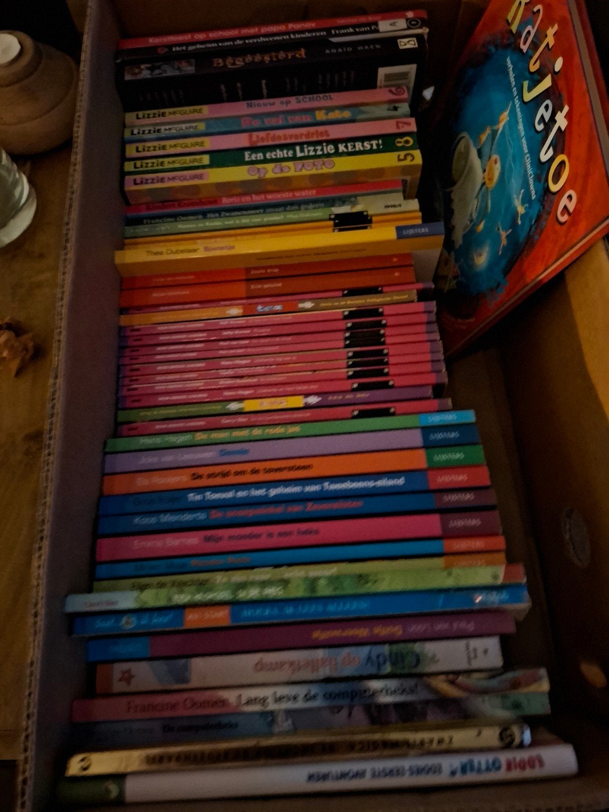 Doos vol kinderboeken van diverse schrijvers, Ophalen of Verzenden, Gelezen, Diverse auteurs, Fictie algemeen