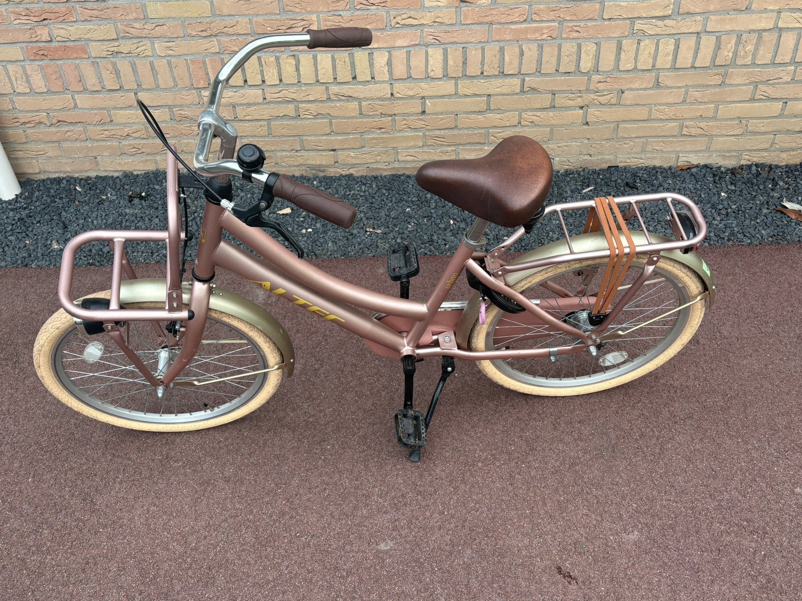 Meisjesfiets Altec Urban 22 inch, Ophalen, Terugtraprem, 22 inch, Gebruikt