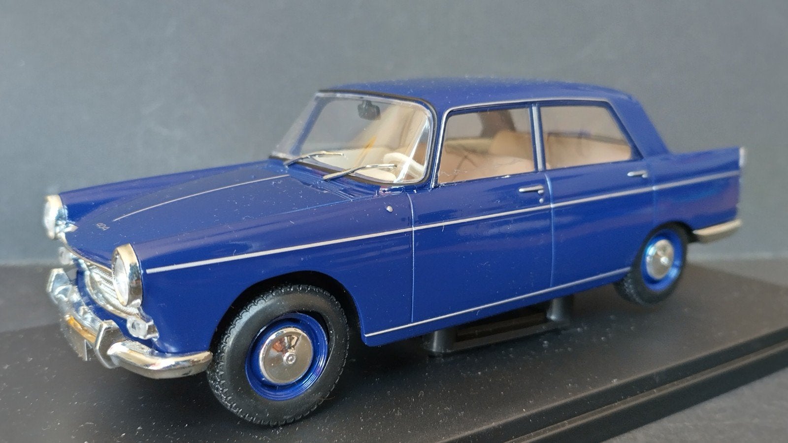 Peugeot 404 1:24 Atlas Collections Pol, Hobby en Vrije tijd, Modelauto's | 1:24, Overige merken, Auto, Verzenden, Nieuw