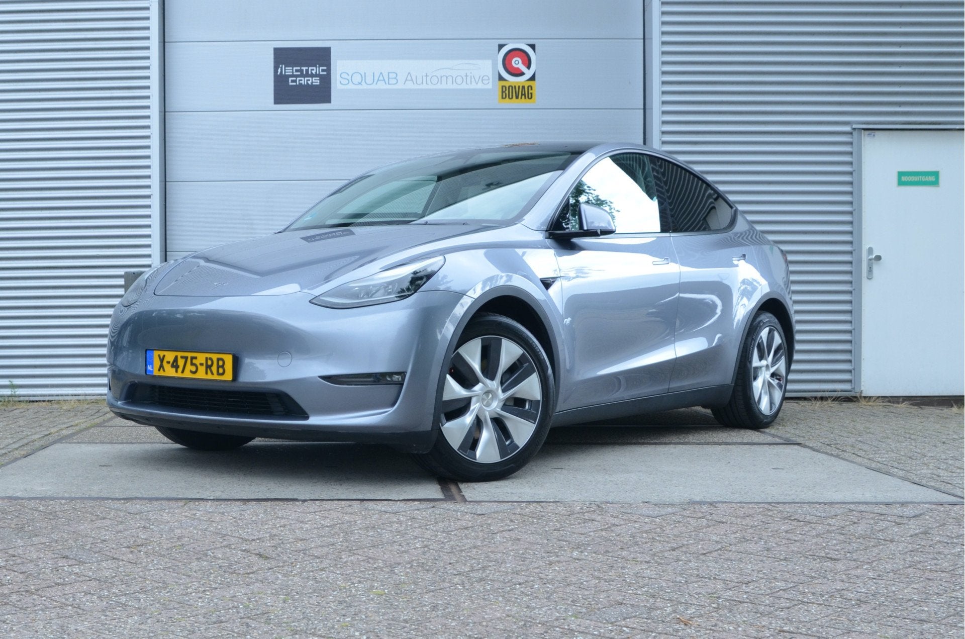 Tesla Model Y Long Range AWD 75 kWh Trekhaak (1.600kg), Enha, Auto's, Tesla, 12 maanden, Origineel Nederlands, Vierwielaandrijving
