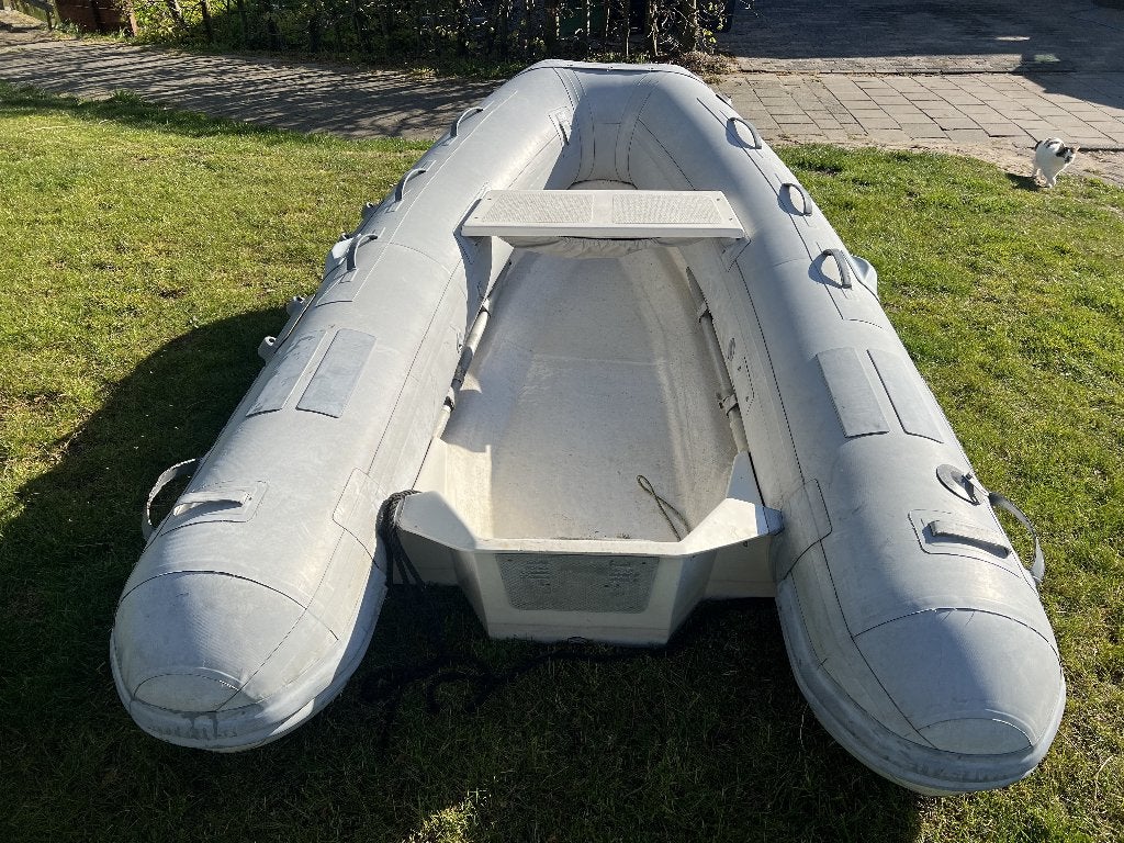 Caribe C10 en Pischel Bolero 310C, Gebruikt, 1 m, Afdekzeil, 3 m