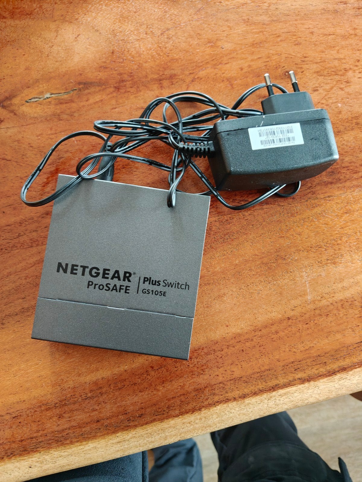 Netgear pro safe plus Switch GS105E. netwerk switch, Ophalen of Verzenden