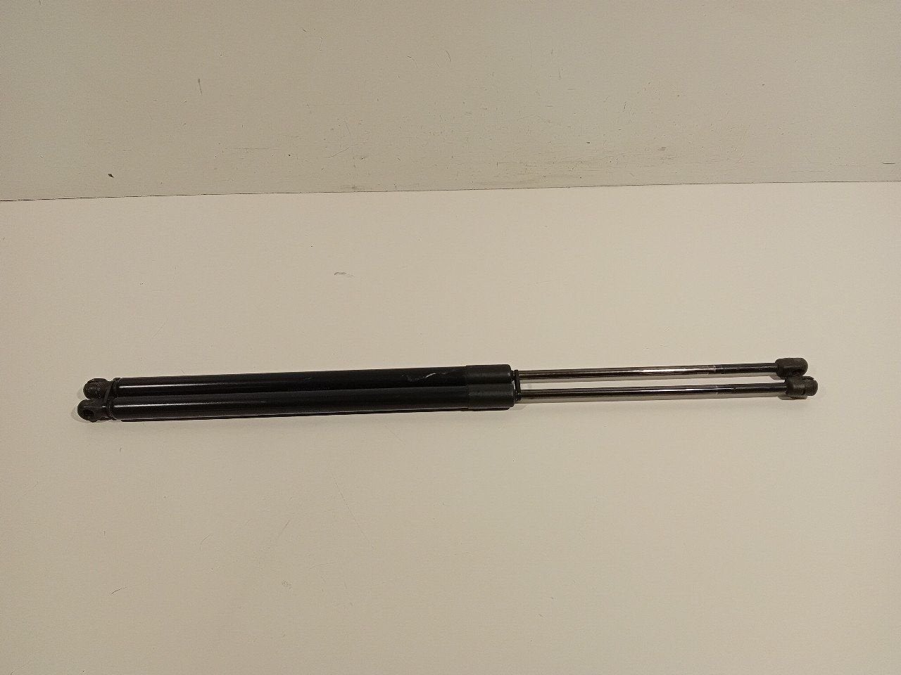Gasdrukveerset achter Mercedes-Benz Vito, Onderdelen@venauto.nl, Van der Ven Autorecycling B.V., Gebruikt, Ettenseweg 76, 4706 PB Roosendaal, The Netherlands