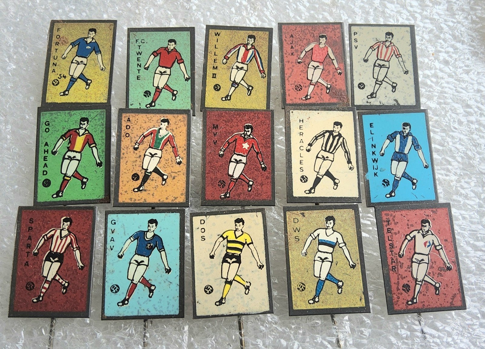 15 Vintage Voetbal Speldjes - Nederlandse Clubs, Ophalen of Verzenden, Gebruikt, Sport, Speldje of Pin