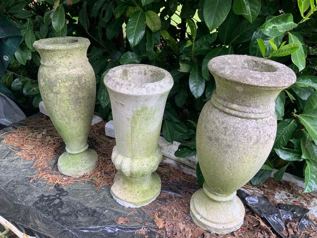 3 brocante betonnen brocante tuinvazen 40-45 cm, Ophalen of Verzenden, Zo goed als nieuw