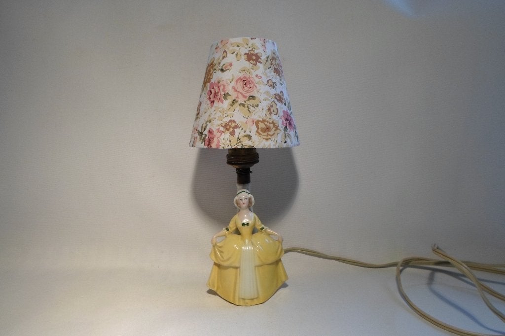 Bavaria Beeld Lamp Vrouw Gele Jurk, Ophalen of Verzenden