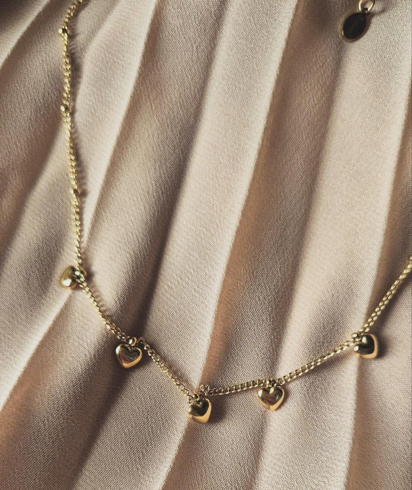 Gouden hartjes ketting, Sieraden, Tassen en Uiterlijk, Kettingen, Verstelbaar, Verzenden, Nieuw, Goud