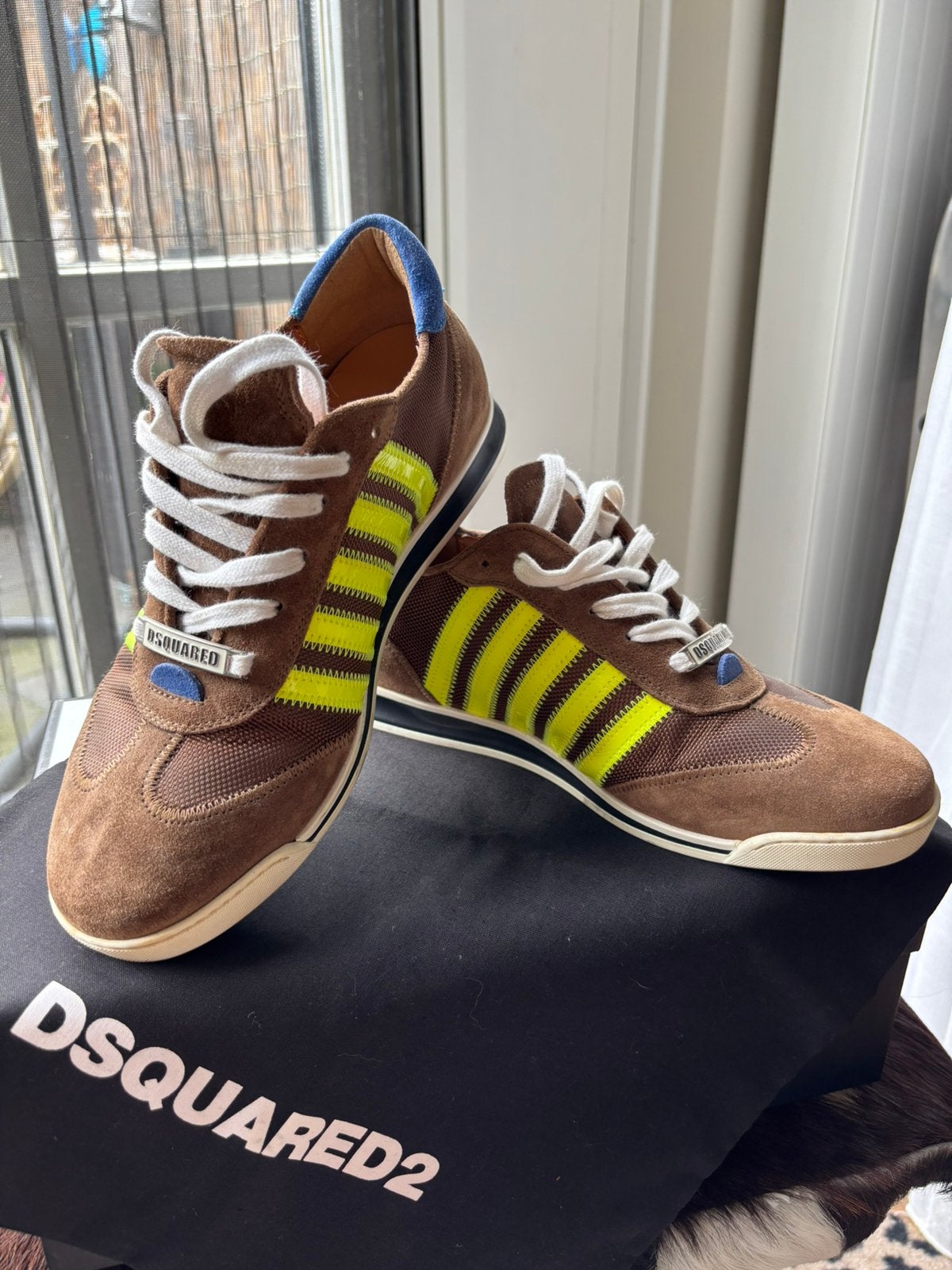 Dsquared2 suede leren sneakers schoenen bruin maat 40, Kleding | Heren, Ophalen of Verzenden, Zo goed als nieuw, Bruin
