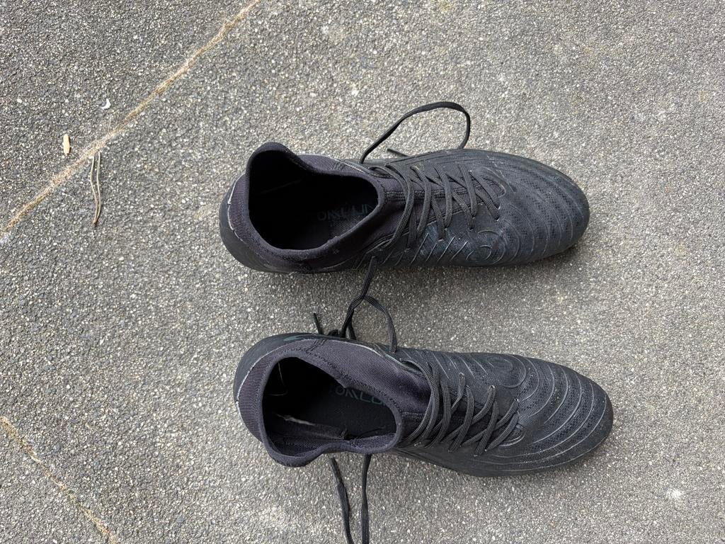 Zwarte Nike voetbalschoenen - Maat 40,5, Maat XS of kleiner, Ophalen of Verzenden, Gebruikt, Schoenen