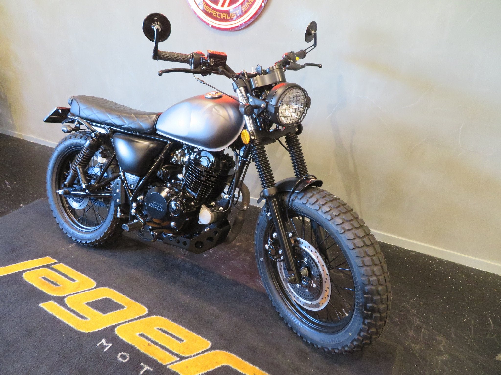 MUTT MASTIFF 250 SUPER STRAK! 11KW (bj 2023), 250 cc, Bedrijf, MUTT, Naked bike