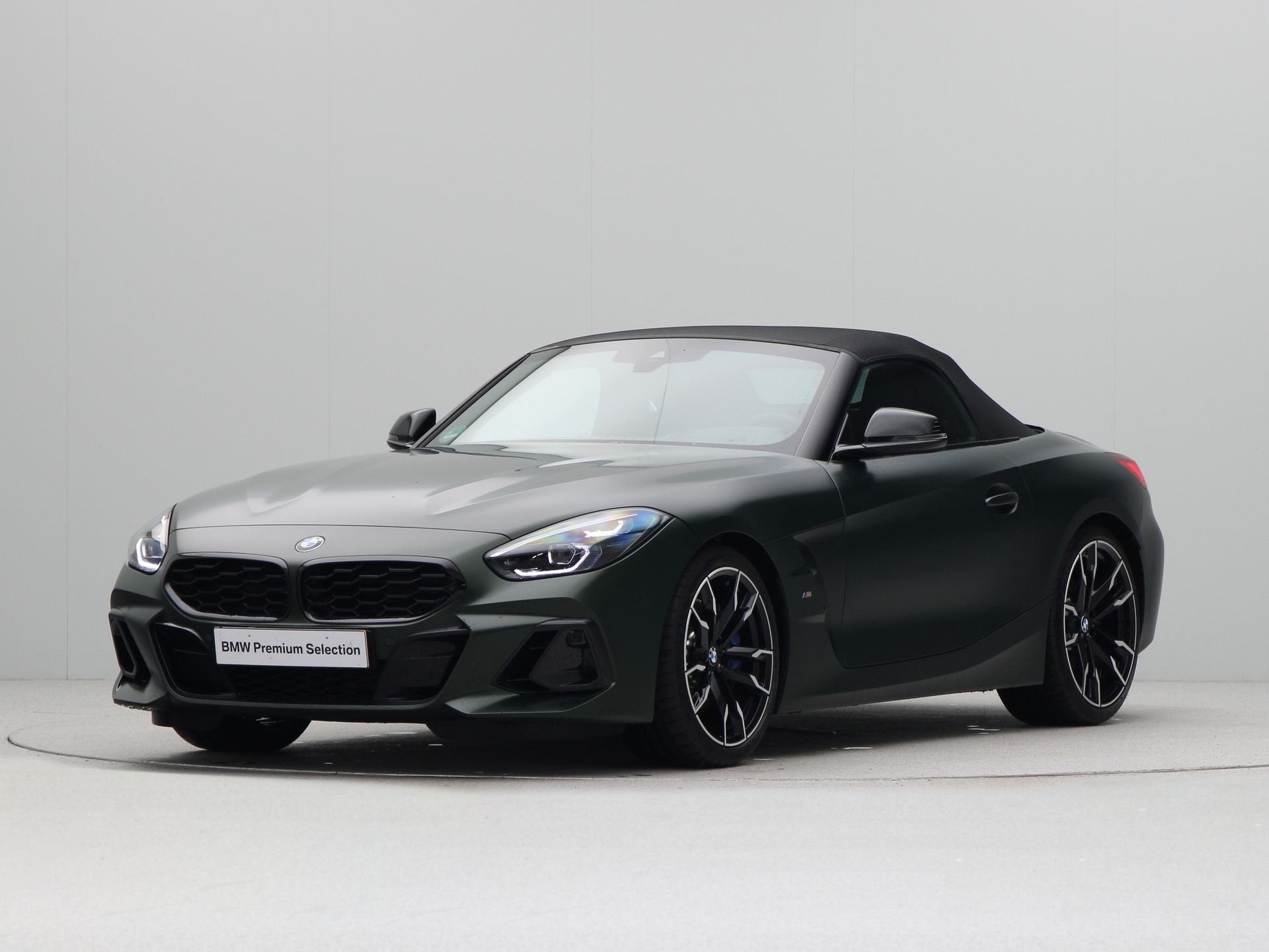 BMW Z4 M40i High Executive Roadster (bj 2025, automaat), Auto's, Achterwielaandrijving, Gebruikt, Zwart, 340 pk