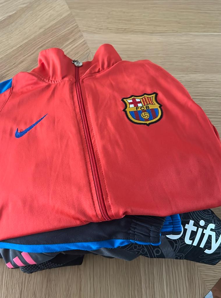 Diverse voetbalkleding voor training (maten van 152 tm 176), Maat XS of kleiner, Ophalen, Gebruikt, Trainingspak