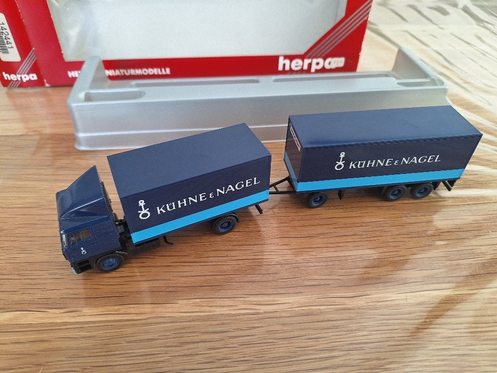Herpa Daf 3300 Vrachtwagen Kuhne en Nagel, Ophalen, Zo goed als nieuw, Bus of Vrachtwagen, Herpa