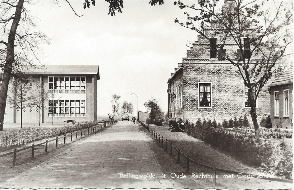 Bellingwolde (Gr.) 't Oude Rechthuis met Oosterschool, 1959, Ophalen of Verzenden, 1940 tot 1960, Ongelopen, Groningen