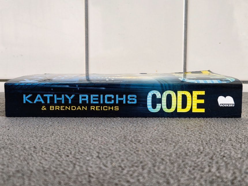 Code  - Kathy & Brendan Reichs, Gelezen, Ophalen of Verzenden, Kathy & Brendan Reichs, Amerika