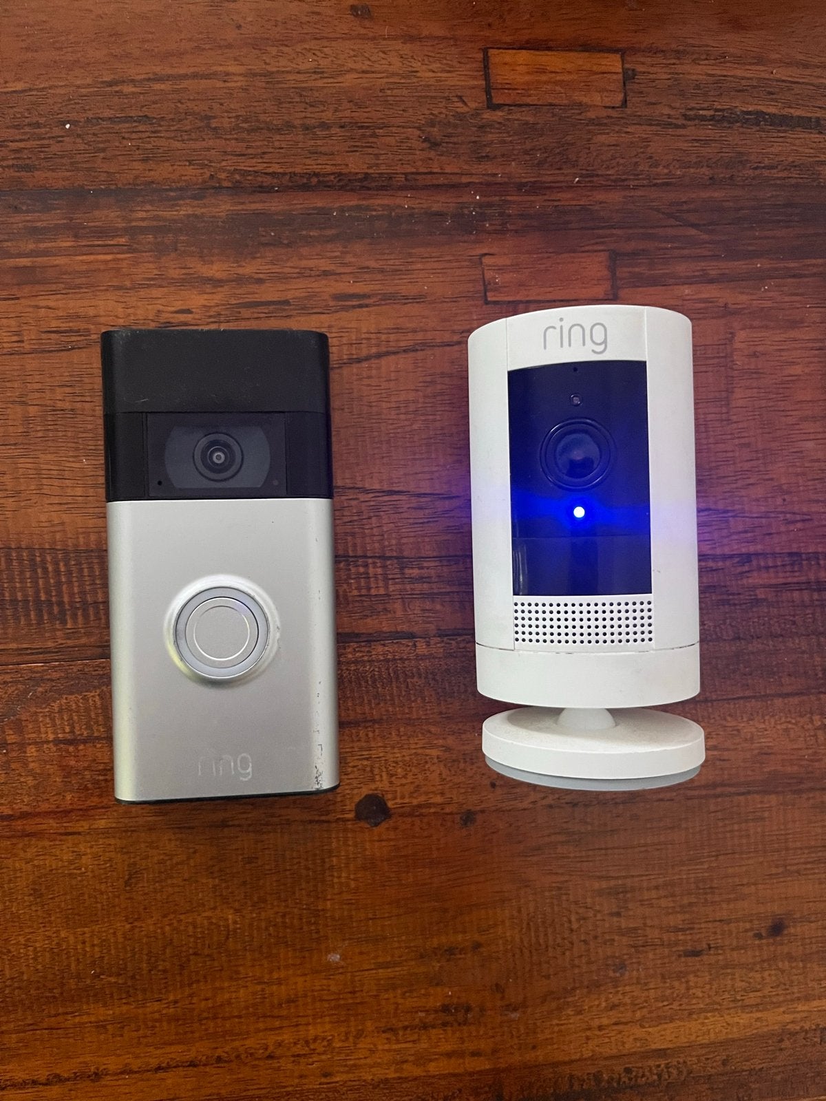 Ring Video Deurbel en Ring Stick Up Cam Batterij, Ophalen, Gebruikt, Buitencamera
