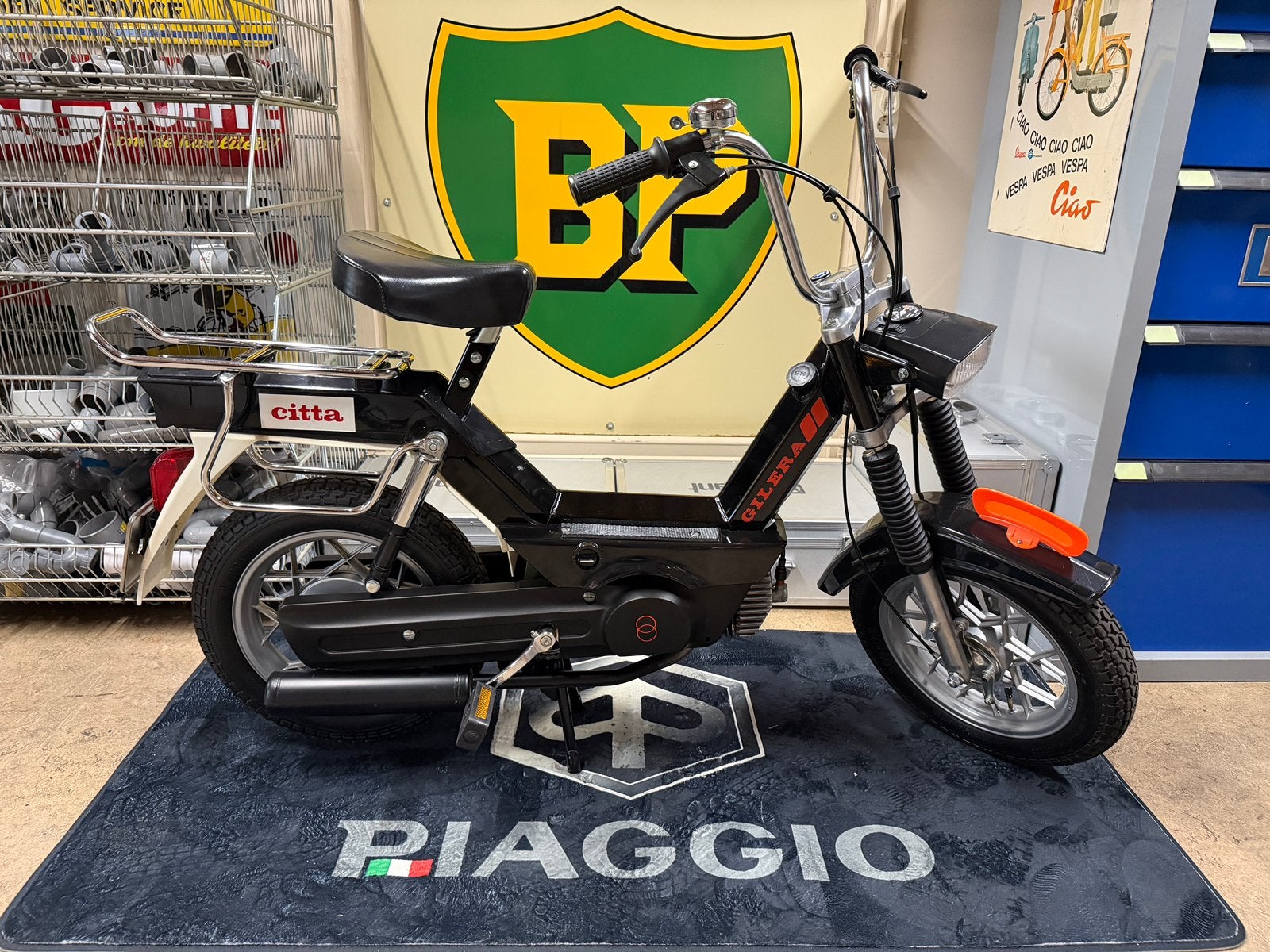 Hele mooie Citta Gilera Vespa zonder kenteken te koop !, Ophalen, Maximaal 45 km/u, Zo goed als nieuw, 1 versnellingen