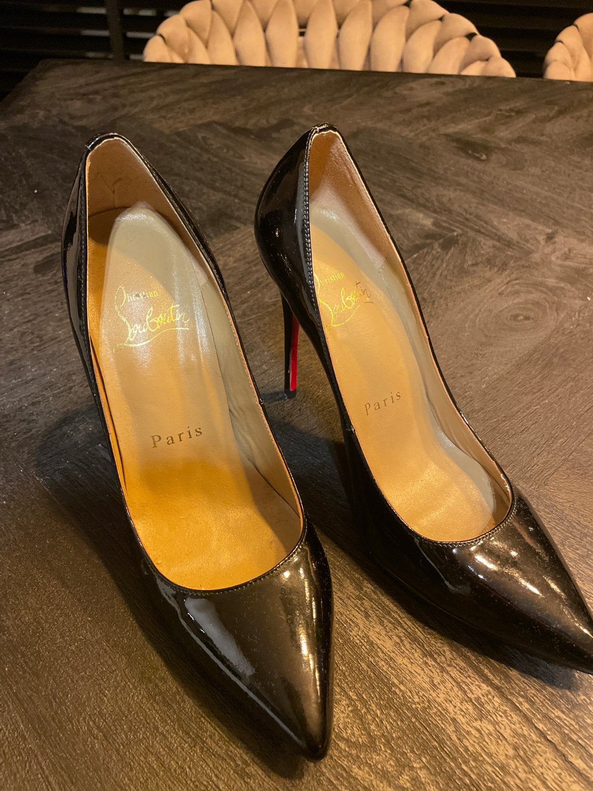 Christian Louboutin Decollete 554 100 Patent Black, Ophalen of Verzenden, Zo goed als nieuw, Zwart, Pumps