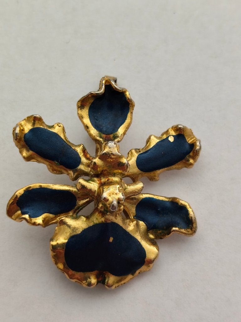 1337 orchideeen broche 22k gold plated merk risis -singapore, Sieraden, Tassen en Uiterlijk, Verzenden, Nieuw, Goud, Zilver