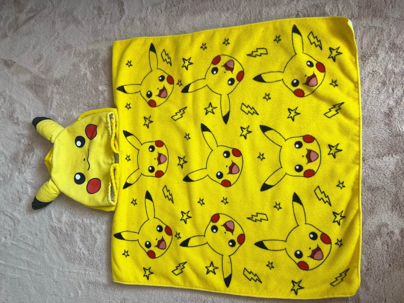 Pikachu badponcho / handdoek - maat 98-116cm, Ophalen of Verzenden, Nieuw, Jongen of Meisje