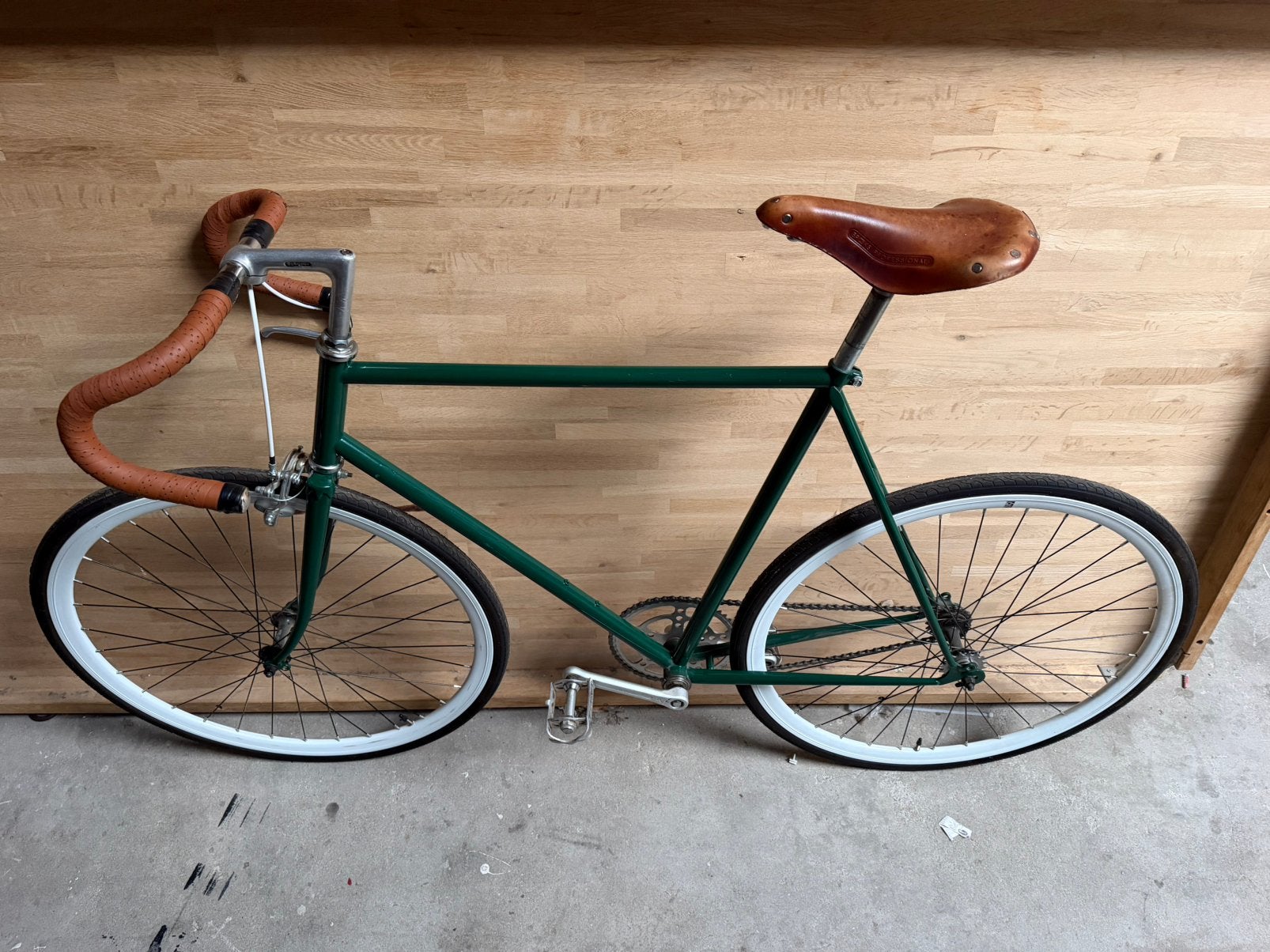 Leuke zelfbouw fixie bike/ fixie fiets., Fietsen en Brommers, Minder dan 10 versnellingen, Staal, Zo goed als nieuw, Ophalen
