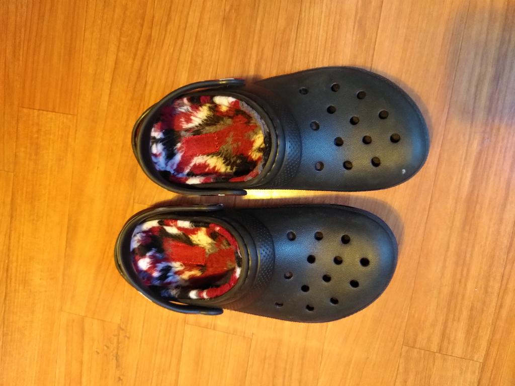 gevoerde crocs 34-35, Crocs, Jongen of Meisje, Overige typen, Ophalen of Verzenden