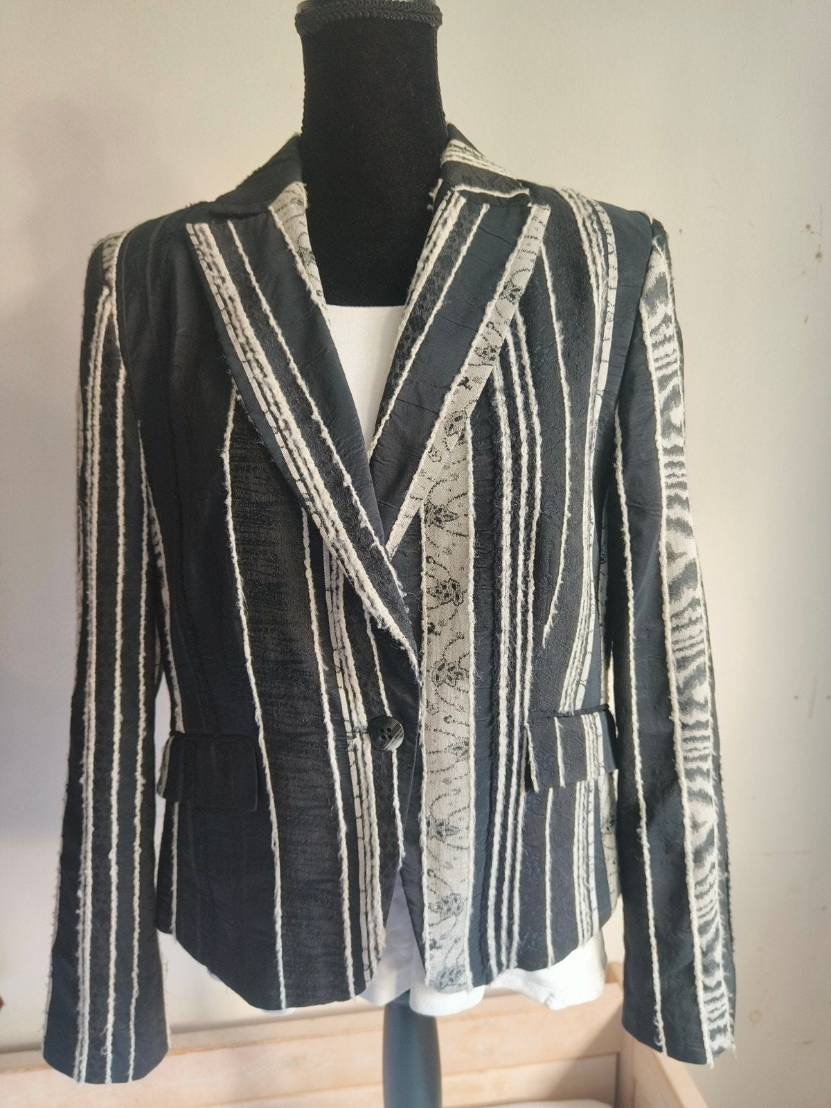 Tuzzi damesjasje - Zwart/wit gestreept - Maat 40 (M), Kleding | Dames, Maat 38/40 (M), Tuzzi, Zwart, Ophalen of Verzenden