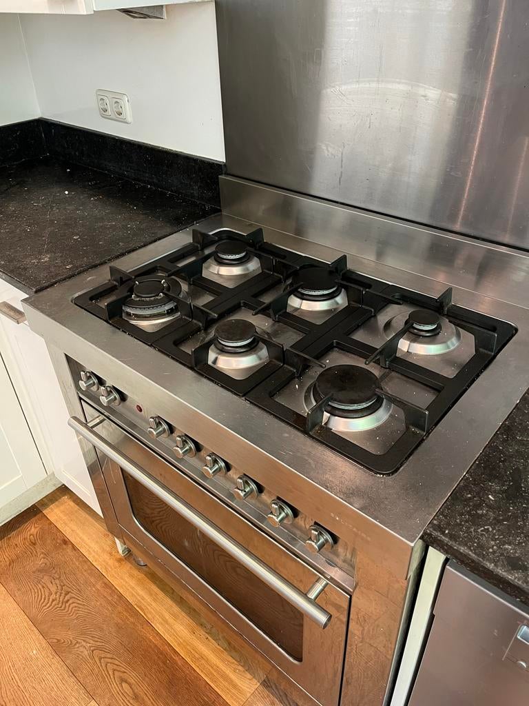 Solitaire gasfornuis 6 pits met oven - RVS, Witgoed en Apparatuur, Fornuizen, Gebruikt, Vrijstaand, Gas, 5 kookzones of meer, 85 tot 90 cm