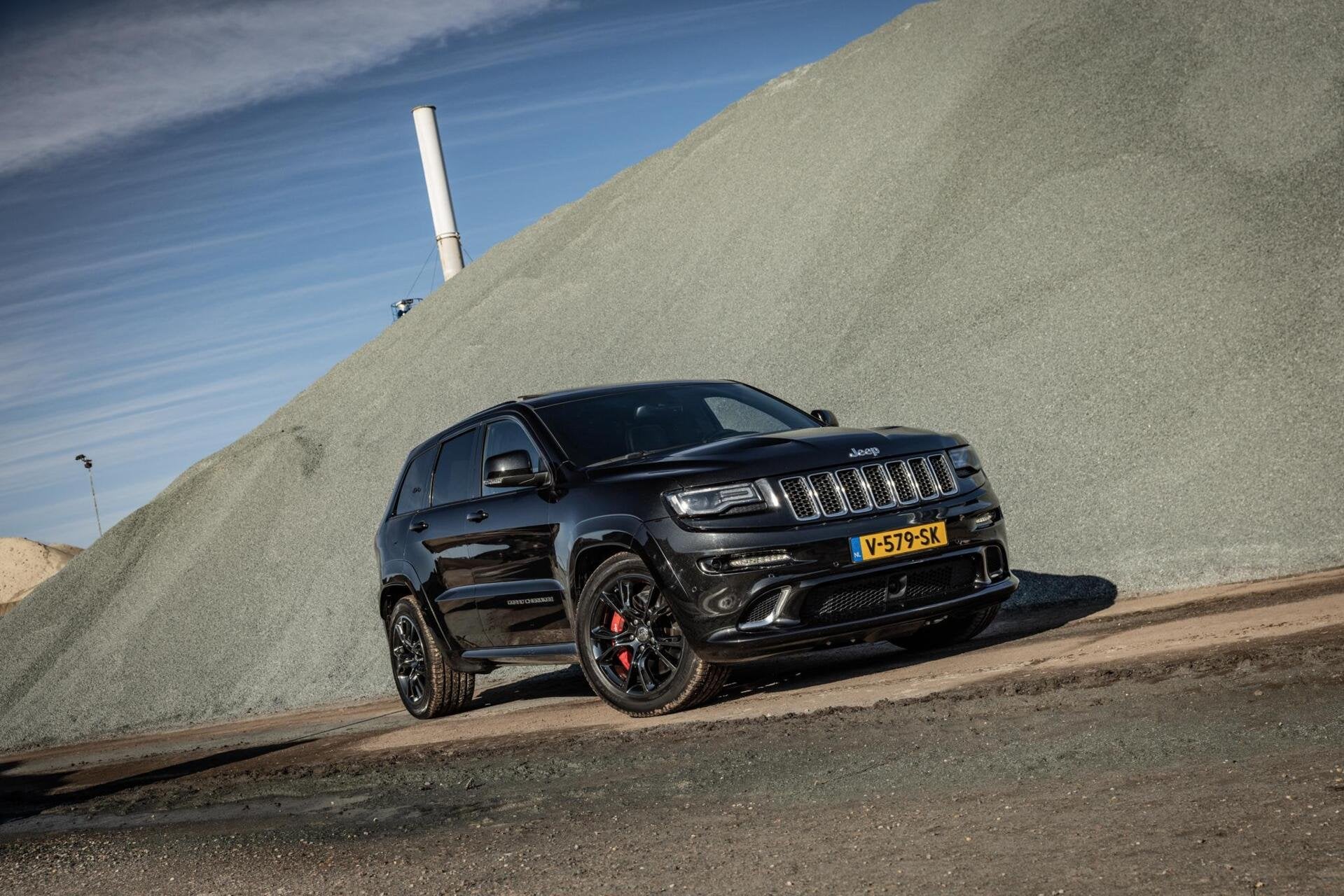 Jeep Grand Cherokee 6.4 V8 SRT Grijs Kenteken - LPG/G3 - Pan, Automatische klimaatregeling, Gebruikt, Bedrijf, 468 pk