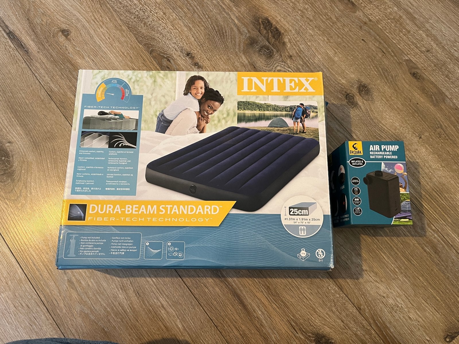 2 Persoon Intex Luchtbed en Froyak luchtpomp, Ophalen, Zo goed als nieuw, 2-persoons