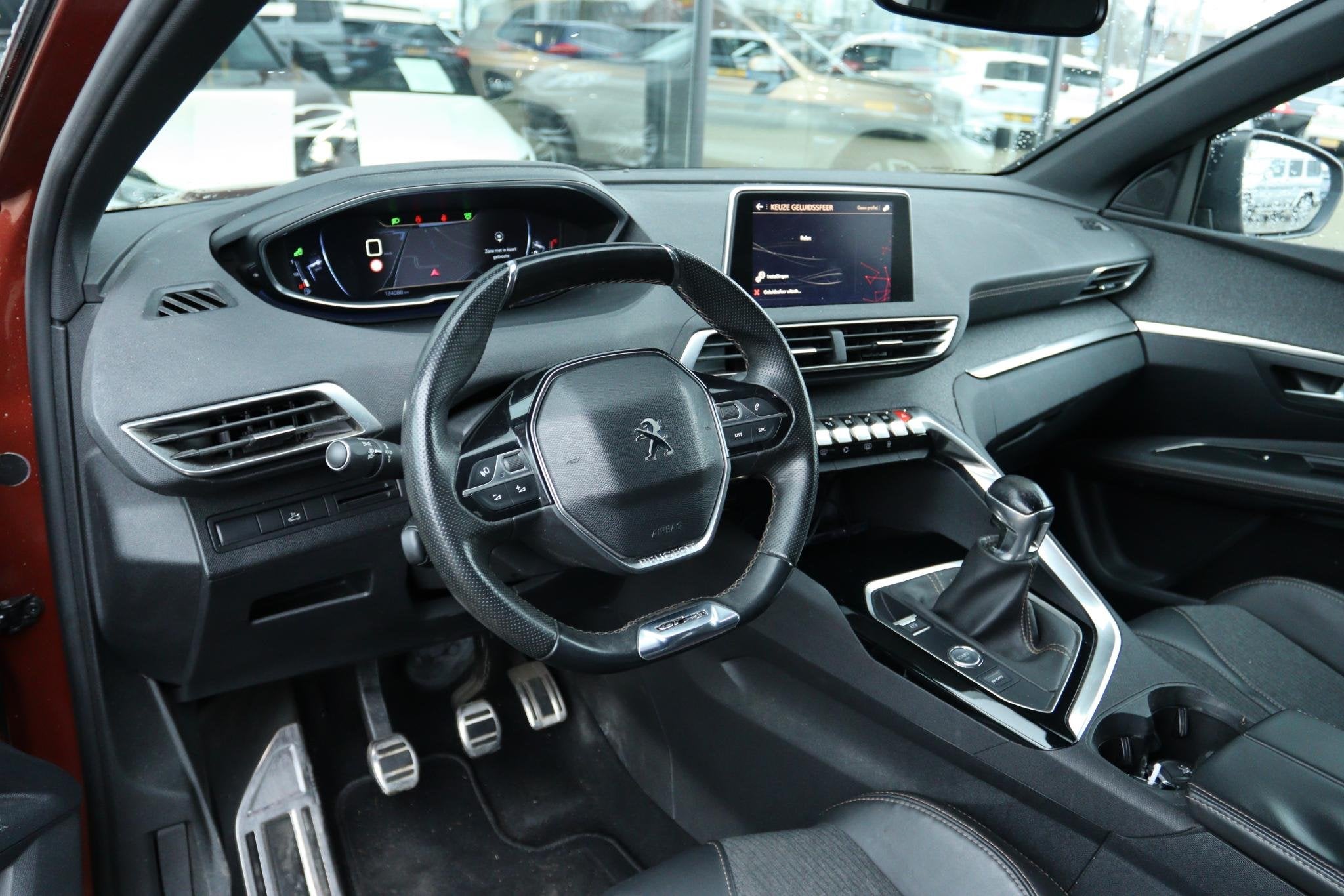 PEUGEOT 3008 1.2 PT GT LINE CARPLAY | CAMERA | KEY-LESS | DO, Auto's, Gebruikt, Euro 6, 1199 cc, Bruin