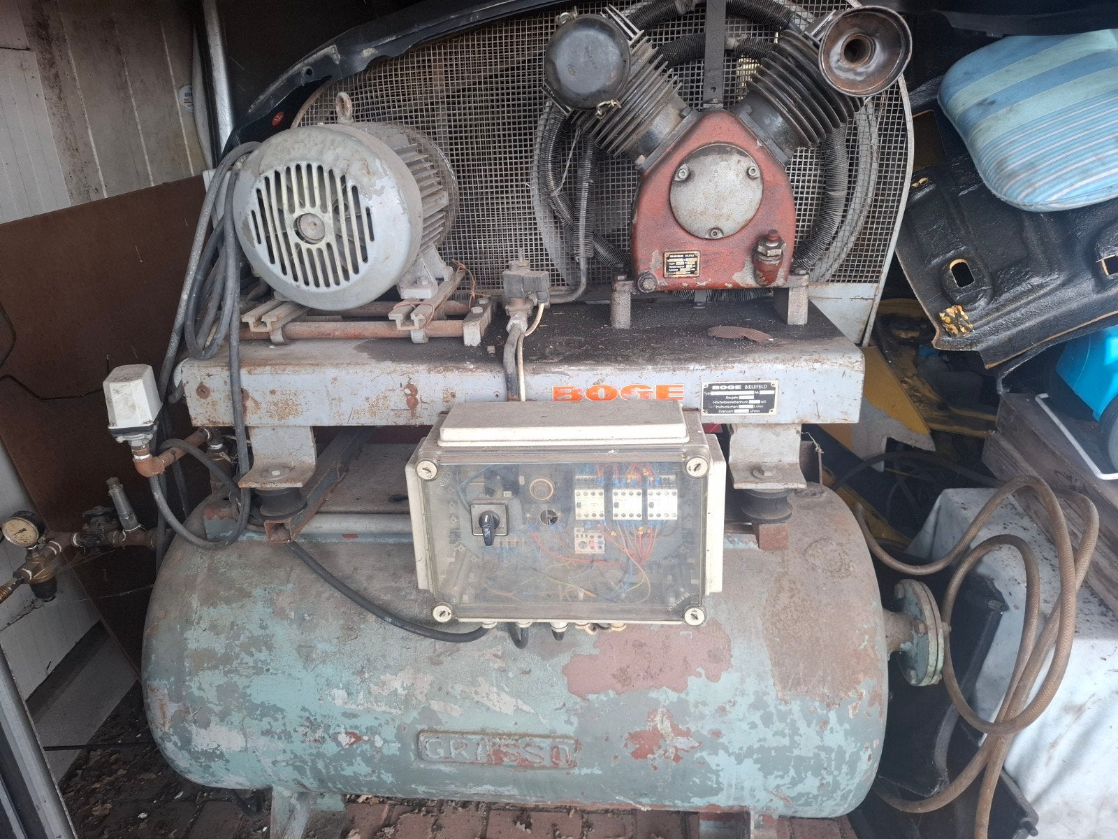 Zware goed werkende Boge compressor uit 1974, Ophalen of Verzenden, Gebruikt, 800 liter/min of meer, 10 bar of meer
