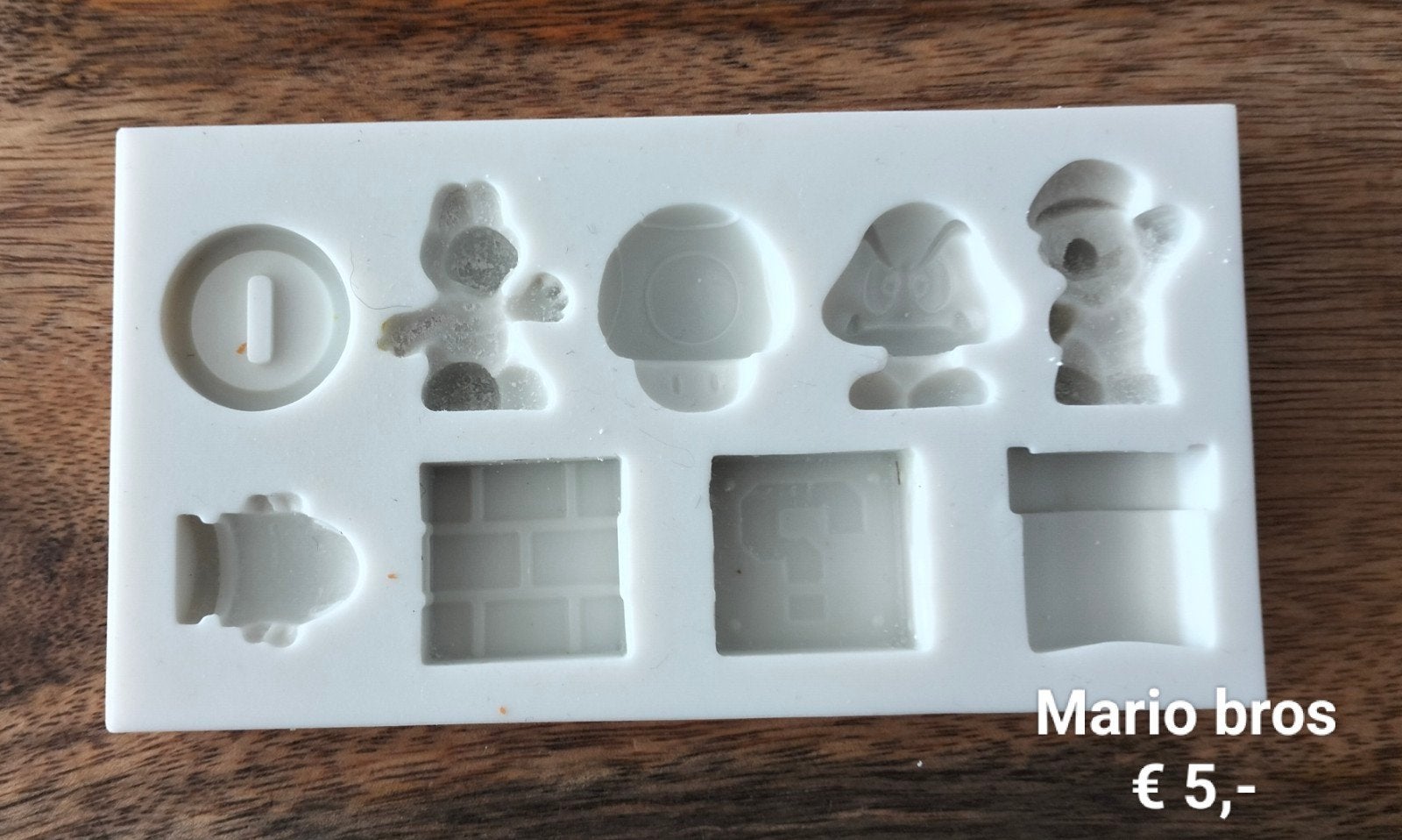 Diverse Mario ballon ijspegels sneeuwpop hello Kitty mal, Ophalen of Verzenden, Zo goed als nieuw, Taarten of Cupcakes, Versiering