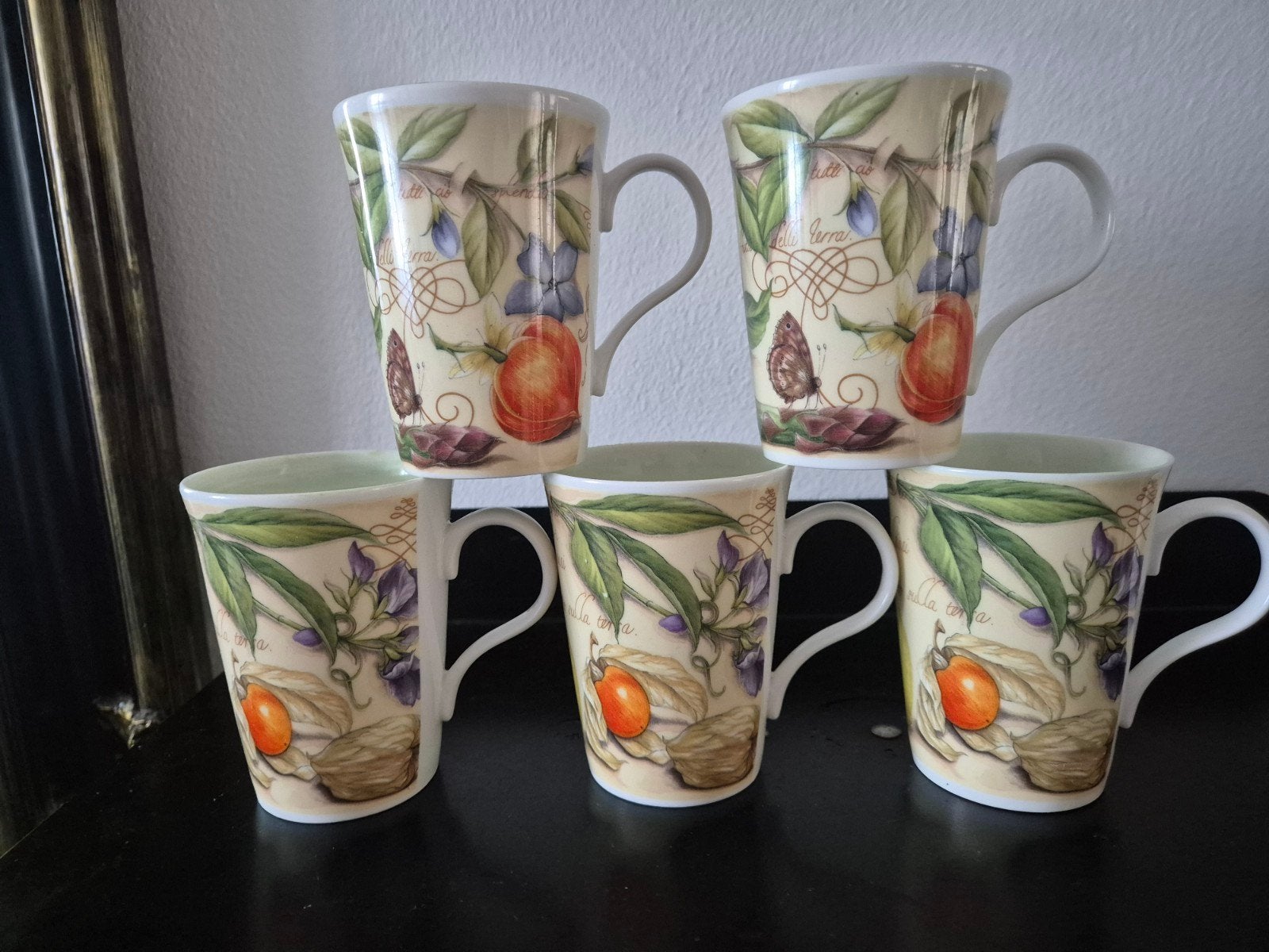 Crown trent fine bone china mokken, Ophalen of Verzenden, Zo goed als nieuw, Porselein, Overige typen