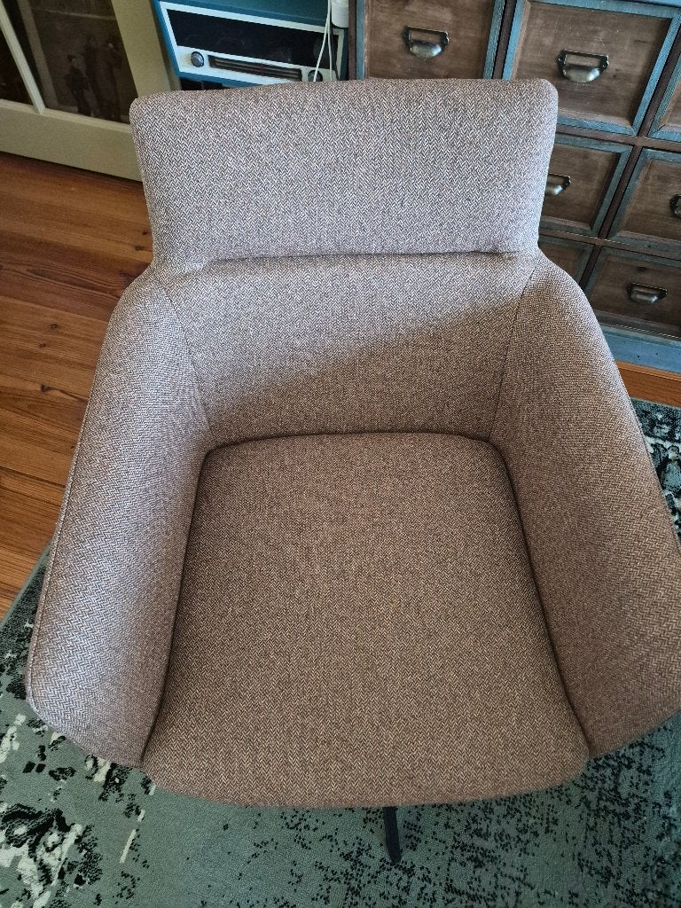 Set 4 Eetkamerstoelen, draaibaar z.g.a.n., Ophalen, Bruin, Zo goed als nieuw, Stof