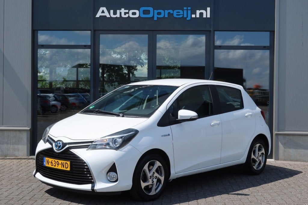 Toyota YARIS 1.5 Hybrid Now AUTOMAAT Clima, Cruise, Auto's, 1497 cc, Gebruikt, Euro 6, 4 cilinders