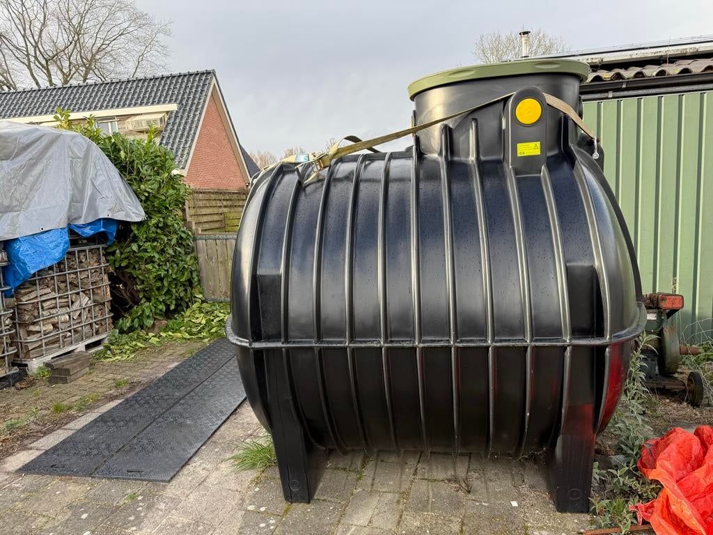Regenwatertank 5000 liter - Zo goed als nieuw, Ophalen, Zo goed als nieuw