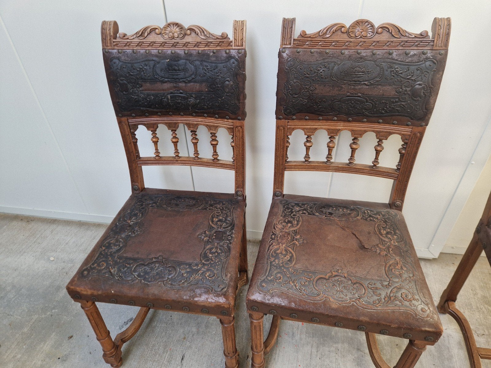 4 of 6 antieke unieke houten stoelen, Antiek en Kunst, Ophalen